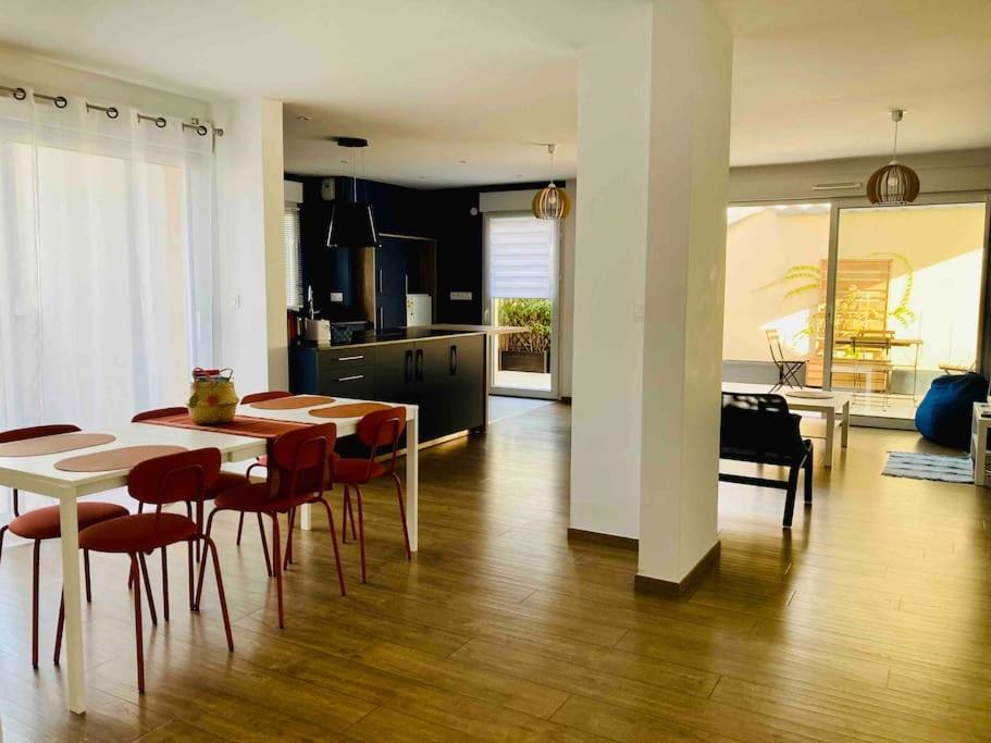 Quai Sud - Gare, 100 M2, Parking, Wifi, Superette, Lave Linge Apartamento Angers Exterior foto
