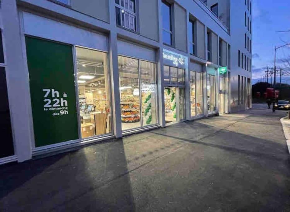 Quai Sud - Gare, 100 M2, Parking, Wifi, Superette, Lave Linge Apartamento Angers Exterior foto